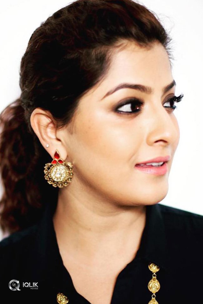 Varalaxmi-Sarathkumar